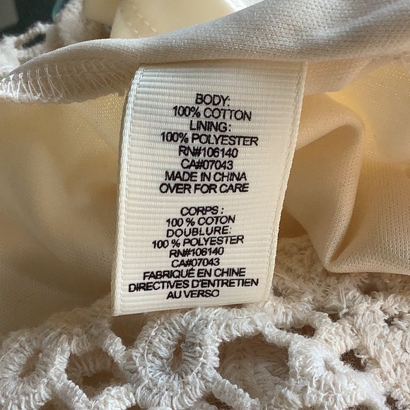 Asymmetrical Lined Crochet Cream Top Med. - Picture 6 of 7